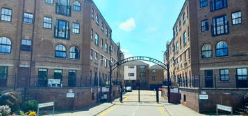 2 bed flat to rent