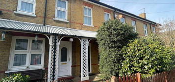 3 bedroom terraced house to rent