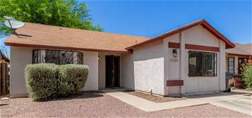 1672 W Twin Ridge Rd, Tucson, AZ 85746