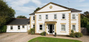 7 bed detached house for sale