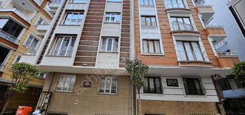 ÖZLEM KAYA REMAX Street SATILIK DAİRE YENİ BİNADA 2+1 ASANSÖRLÜ