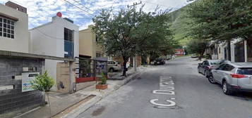 Sk03 Casa En Remate Bancario Enc. Durazno , San Genaro 3er Sector, 66070 Cdad. Gral. Escobedo, N.l