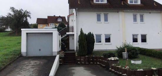 Zu Miete: Einfamilienhaus(Doppelhaushälfte) in 55543 Bad Kreuznach