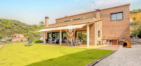 Casa o chalet de alquiler en Montalnou - Milans del Bosc