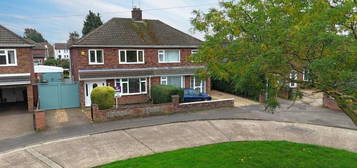 3 bedroom semi-detached house for sale