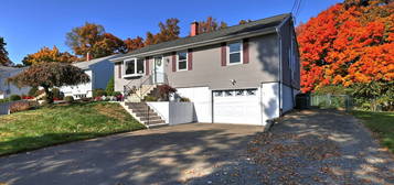 67 Nashawena Ave, West Haven, CT 06516