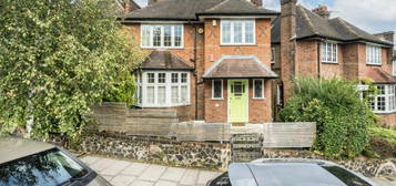 4 bedroom terraced house