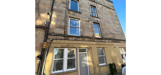 Flat to rent in Albert Street, Edinburgh EH7