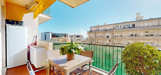 NICE - RUE DE FRANCE : JOLI 3 PIÈCES TRAVERSANT AVEC TERRASSE ET BALCON VUE MER