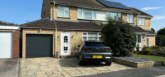 4 bedroom semi-detached house