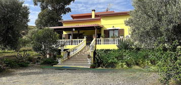 Casa indipendente in vendita in via Cattaneo Carlo, 2 b