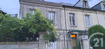 Maison  à vendre, 8 pièces, 5 chambres, 180 m²