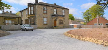 Flat to rent in Holmfirth Road, Meltham, Holmfirth HD9