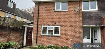 3 bedroom semi-detached house