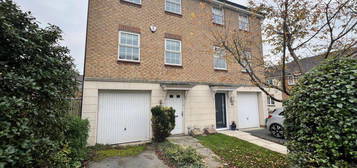 3 bedroom semi-detached house