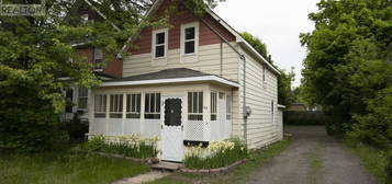 64 Albert ST E, Sault Ste. Marie, Ontario