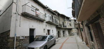 Casa en calle Hornos en Mombeltrán