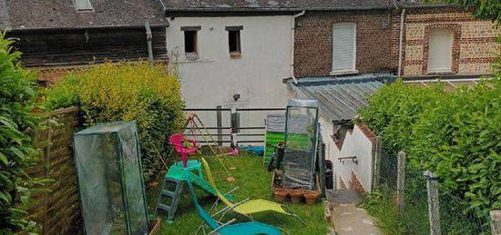 Jolie maison de ville avec jardin et terrasse plein sud