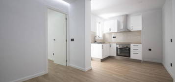 Piso en venta en Manuel de Falla, 21, Centre - Eixample – Can Llobet