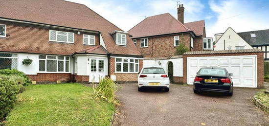 4 bedroom semi-detached house