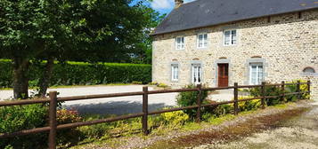 Corps de ferme secteur Mayenne