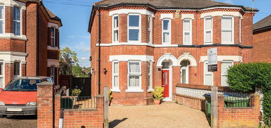 4 bedroom semi-detached house for sale