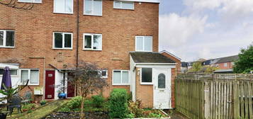 Maisonette for sale in Hubert Croft, Selly Oak, Birmingham B29