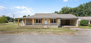 19 High St, Gadsden, TN 38337