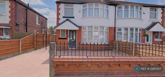 4 bedroom semi-detached house