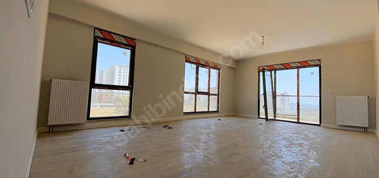 TARIK KARABULUT' TAN SURYAPIDA 161 M2 ARAKAT DAİRE