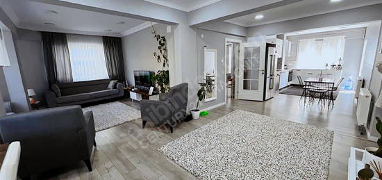 KAVACIK MERKEZE YAKIN 3+1 FUL EŞYALI SATILIK DAİRE