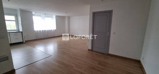 Appartement  à louer, 4 pièces, 2 chambres, 92 m²