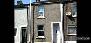 2 bedroom terraced house