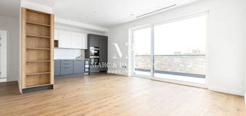 Flat to rent in Carrick Yard, Lisson Grove Rd, London NW8