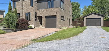 450, Rue Notre-Dame
                        Acton Vale