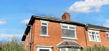 4 bedroom semi-detached house to rent