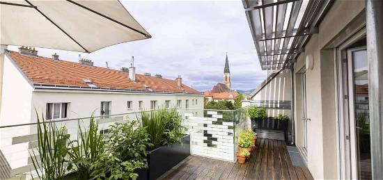 Stilvoll wohnen im Dachgeschoß mit großzügiger Außenfläche , Top Lage in 1210 Wien