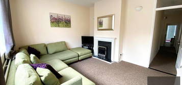 4 bedroom terraced house