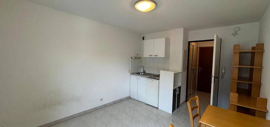 Location appartement 1 pièce 19 m²