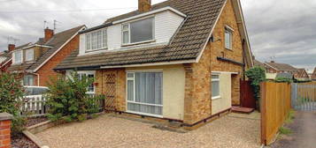 3 bed semi-detached house to rent