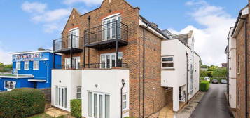 Flat for sale in Main Road, Sidcup DA14