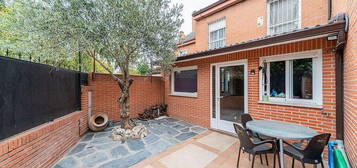 Casa en calle Isla de Lanzarote en Valdepastores, Boadilla del Monte