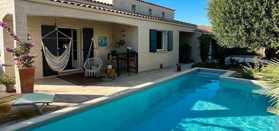 Villa 7 pièces – 4 chambres 145 m2 avec belle piscine