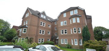 Flat to rent in Westwood Road, Southampton SO17