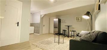 Appartement meublé  à louer, 4 pièces, 3 chambres, 61 m²