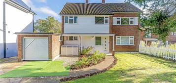 5 bedroom detached house