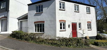 3 bedroom detached house