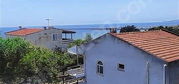 ÇEŞMELİ'DE DENİZ MANZARALI 2+1 SATILIK DAİRE