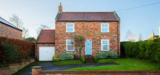 4 bedroom detached house