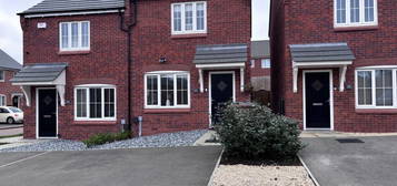 2 bedroom semi-detached house for sale